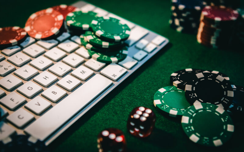 poker online chips on keybord